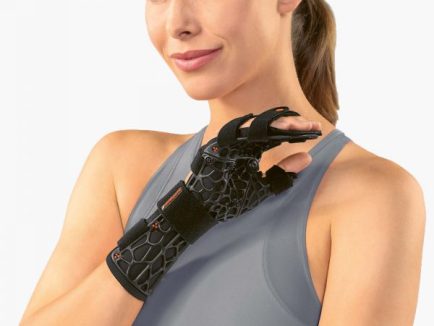 ΛΕΙΤΟΥΡΓΙΚΟΣ ΝΑΡΘΗΚΑΣ ΑΚΡΑΣ ΧΕΙΡΟΣ ΜΕ ΑΚΙΝΗΤΟΠΟΙΗΣΗ ΤΟΥ ΑΝΤΙΧΕΙΡΑ